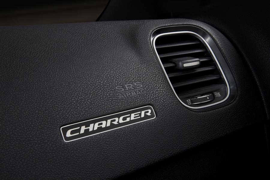 Dodge Charger R/T 2015 года  (фото 60 из 61)